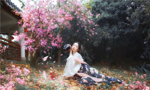 玛曲试管助孕产子机构助您实现家庭梦想